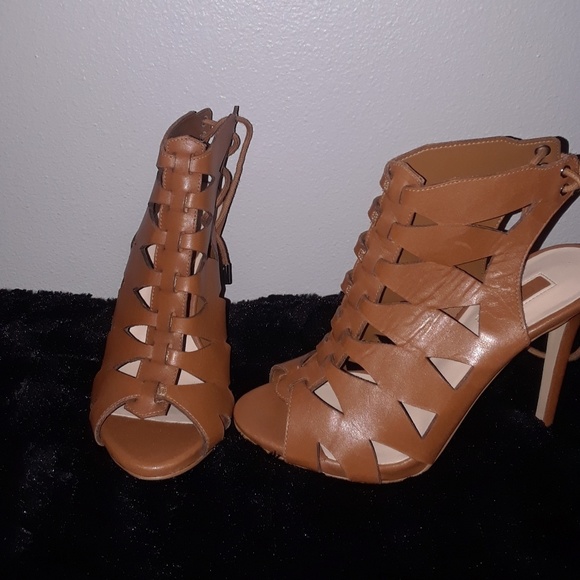 Guess cut out saddle brown heels - Picture 2 of 4